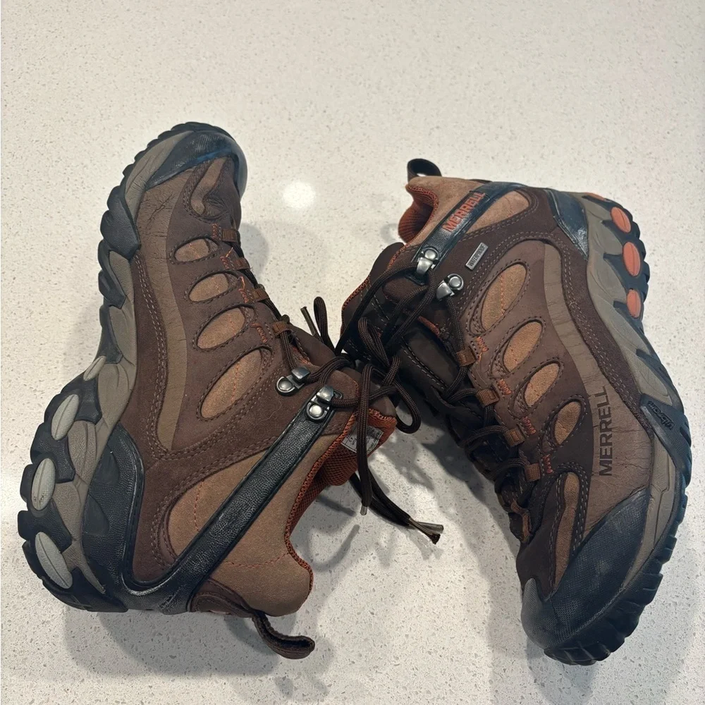 Merrell Refuge Core Waterproof Hiking Boots - Size 9